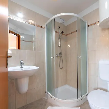 Vikendica Haus Tone *