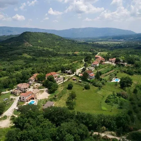 Haus Tone Vikendica *